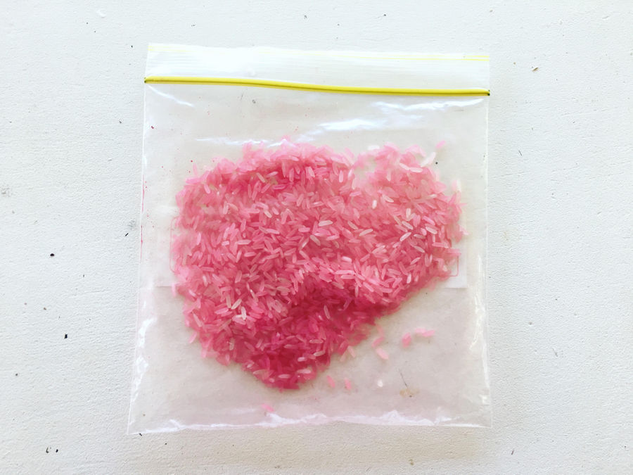 How to Make Rainbow Colour Rice for Sensory Play 